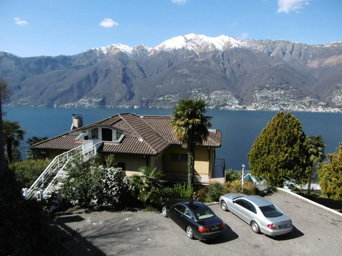 Ferienwohnung Casa Roccia Pino Lago Maggiore Apartment