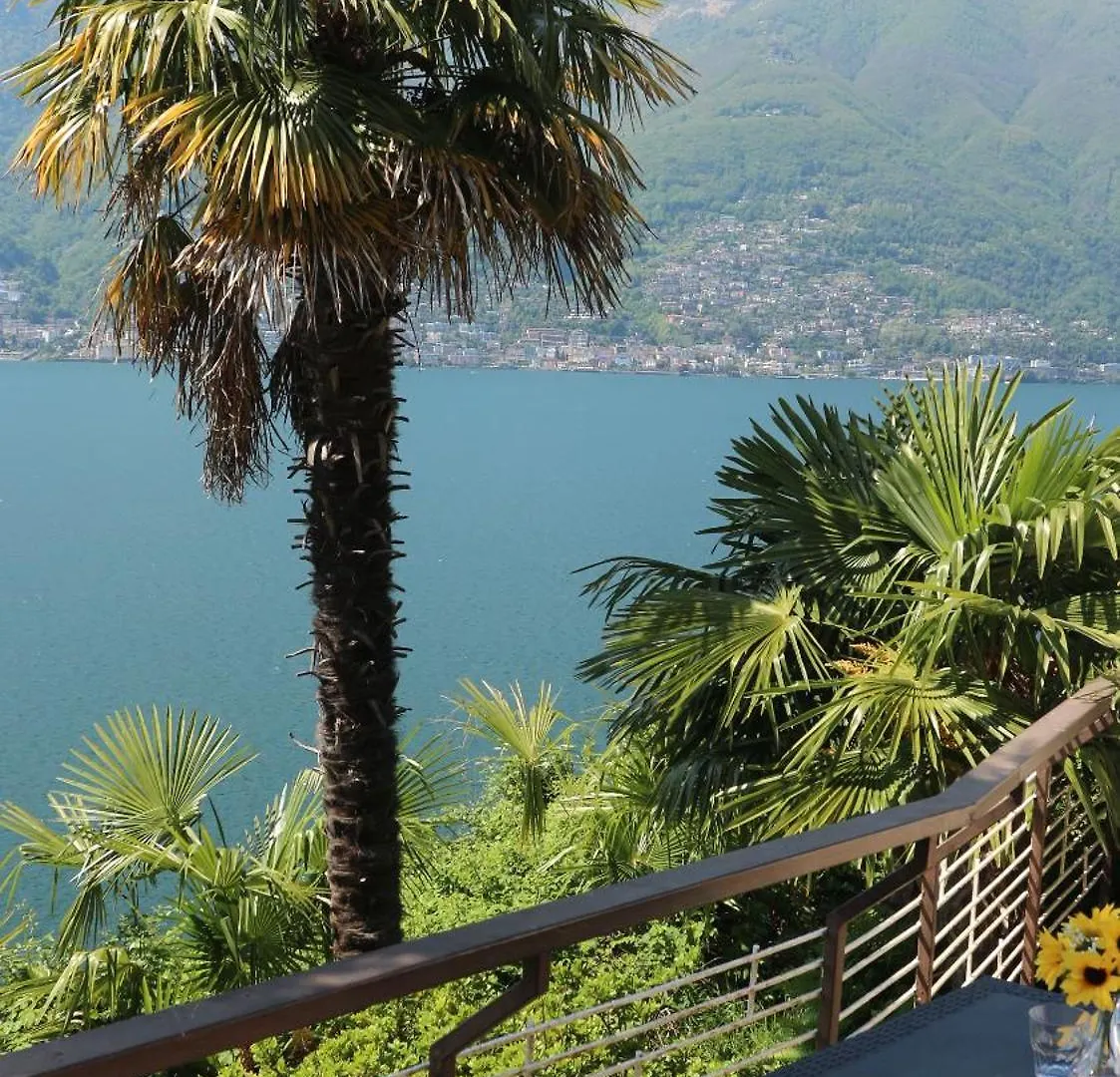 Apartment Ferienwohnung Casa Roccia Pino Lago Maggiore Italien