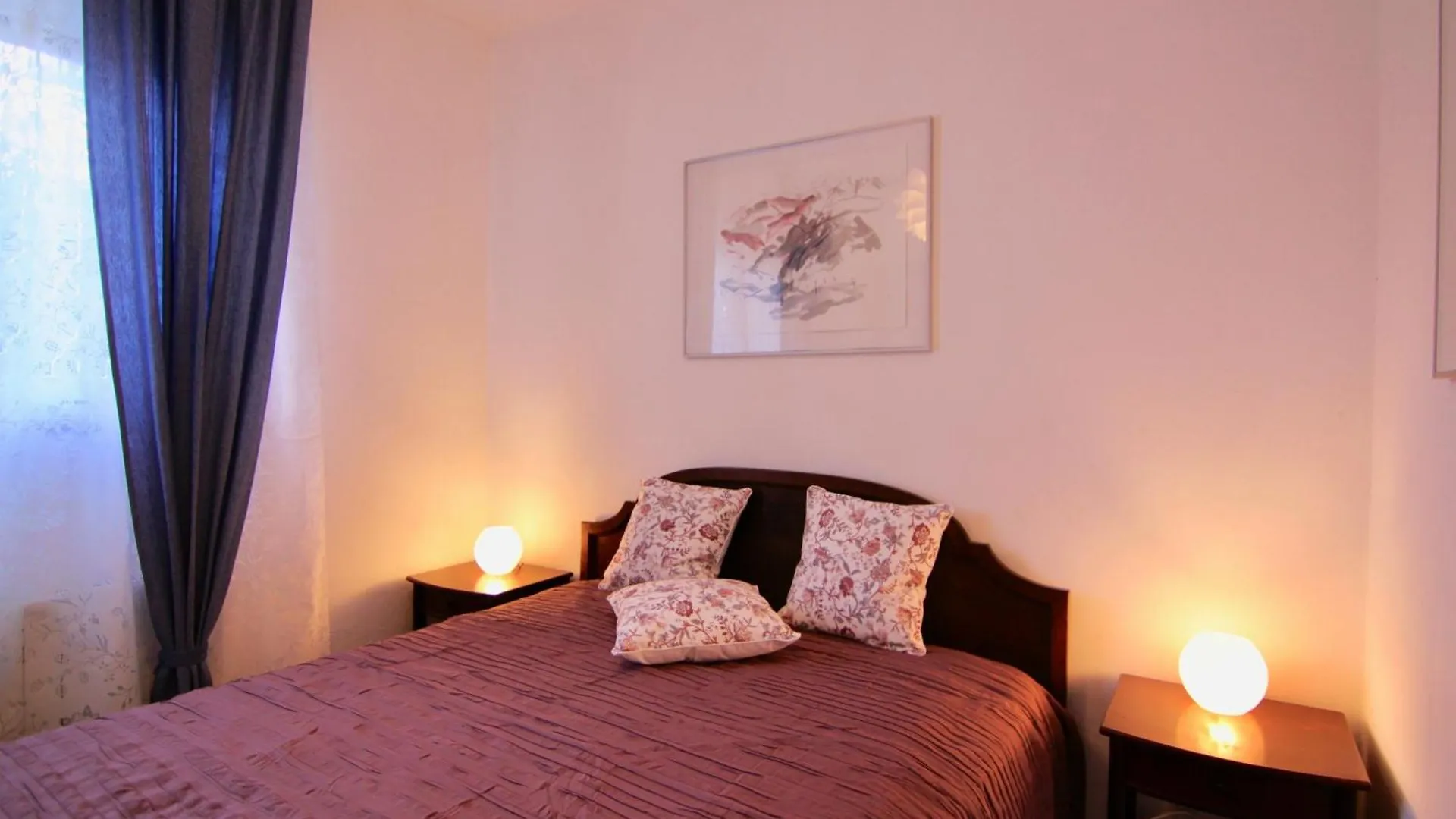 Ferienwohnung Casa Roccia Pino Lago Maggiore Apartment